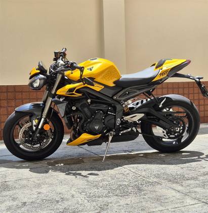 TRIUMPH STREET TRIPLE 765 RS 